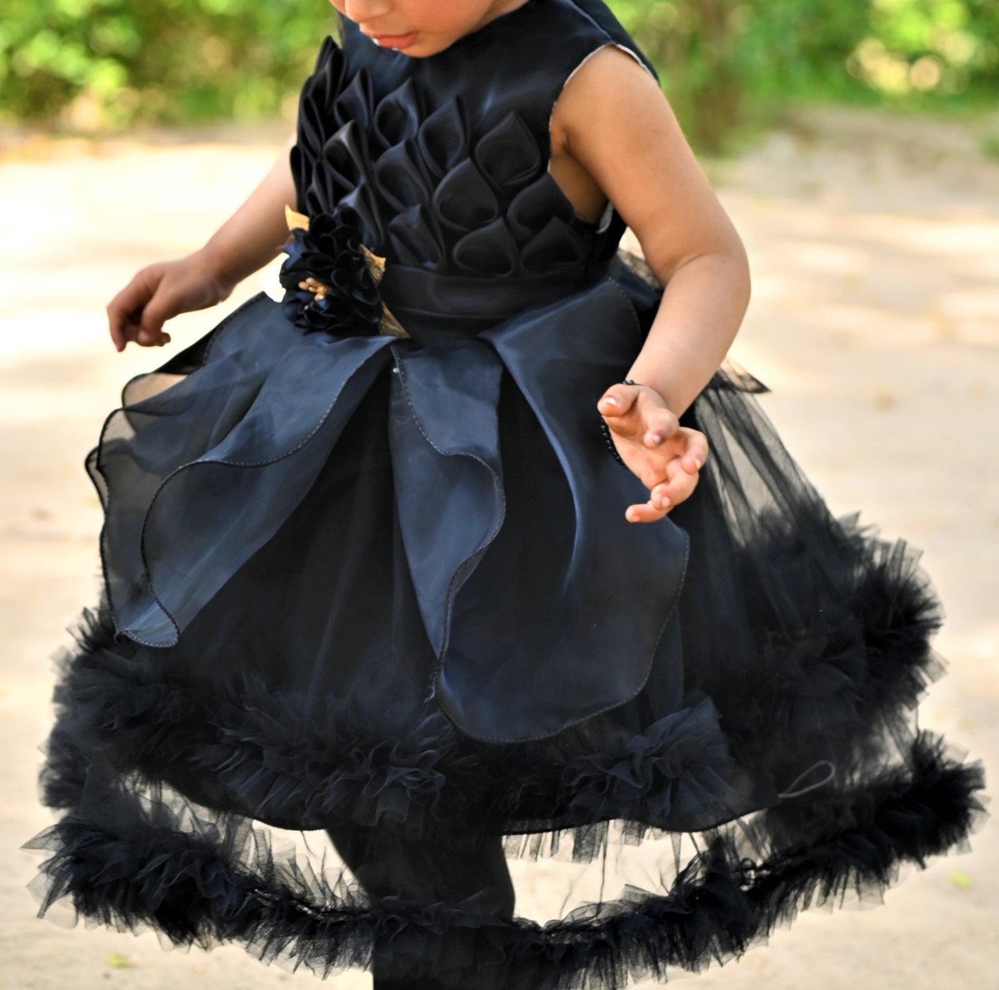 Elegant Black Ruffled Baby Girl Party Dress โ Formal Occasion Wear